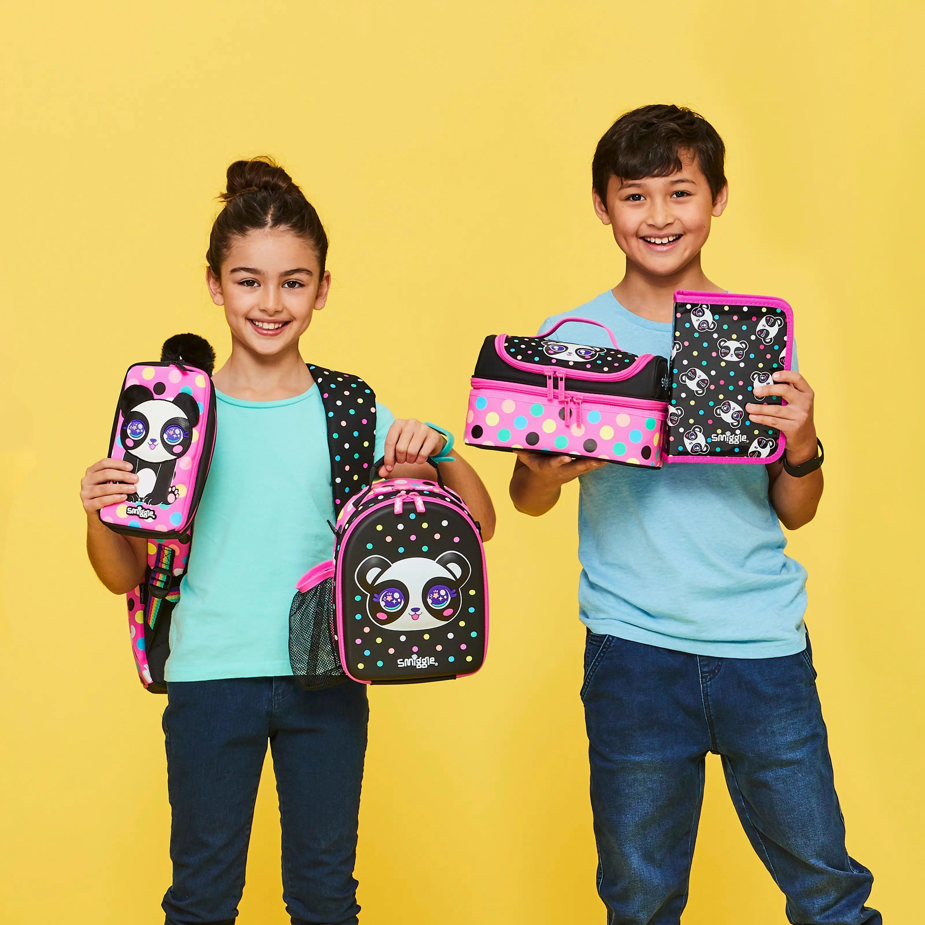 SMIGGLE Best Budz Hardtop Curve Lunchbox - Black Mix