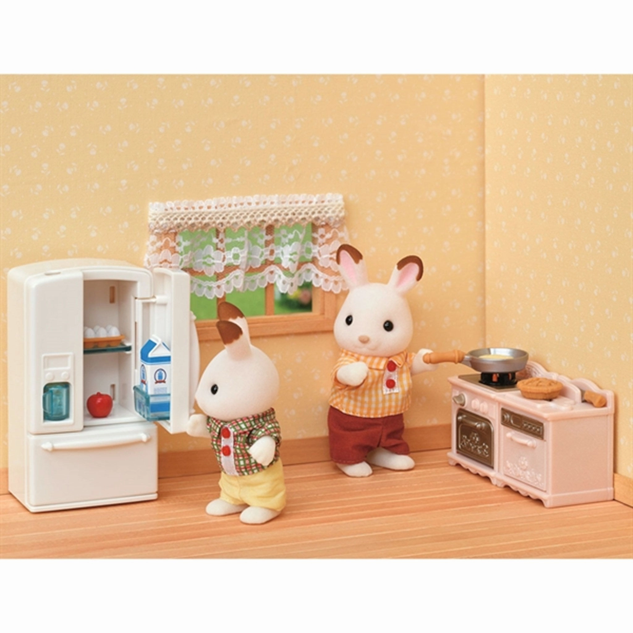 Sylvanian Families Playful Starter Furniture Set