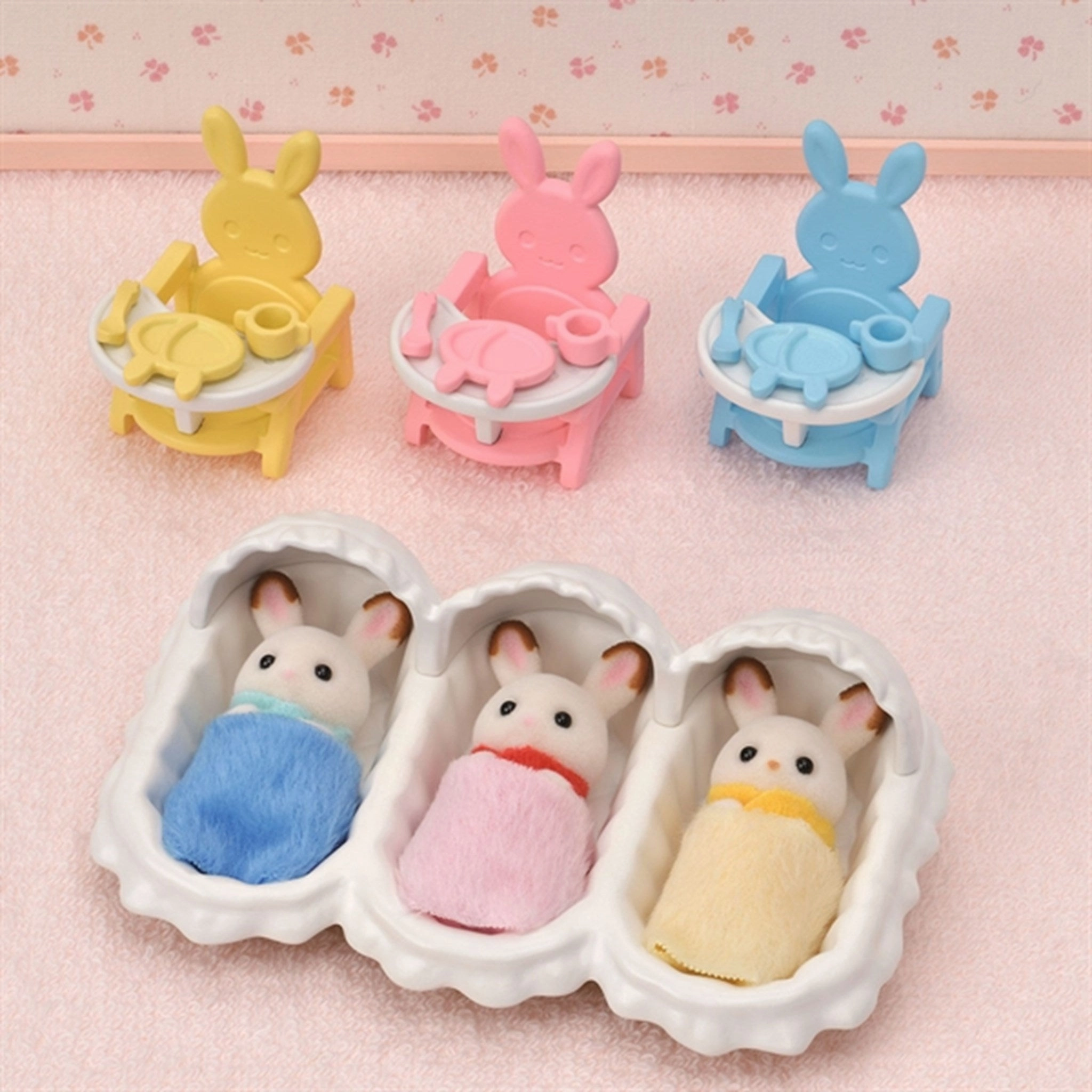 Sylvanian Families Triplets Care Set