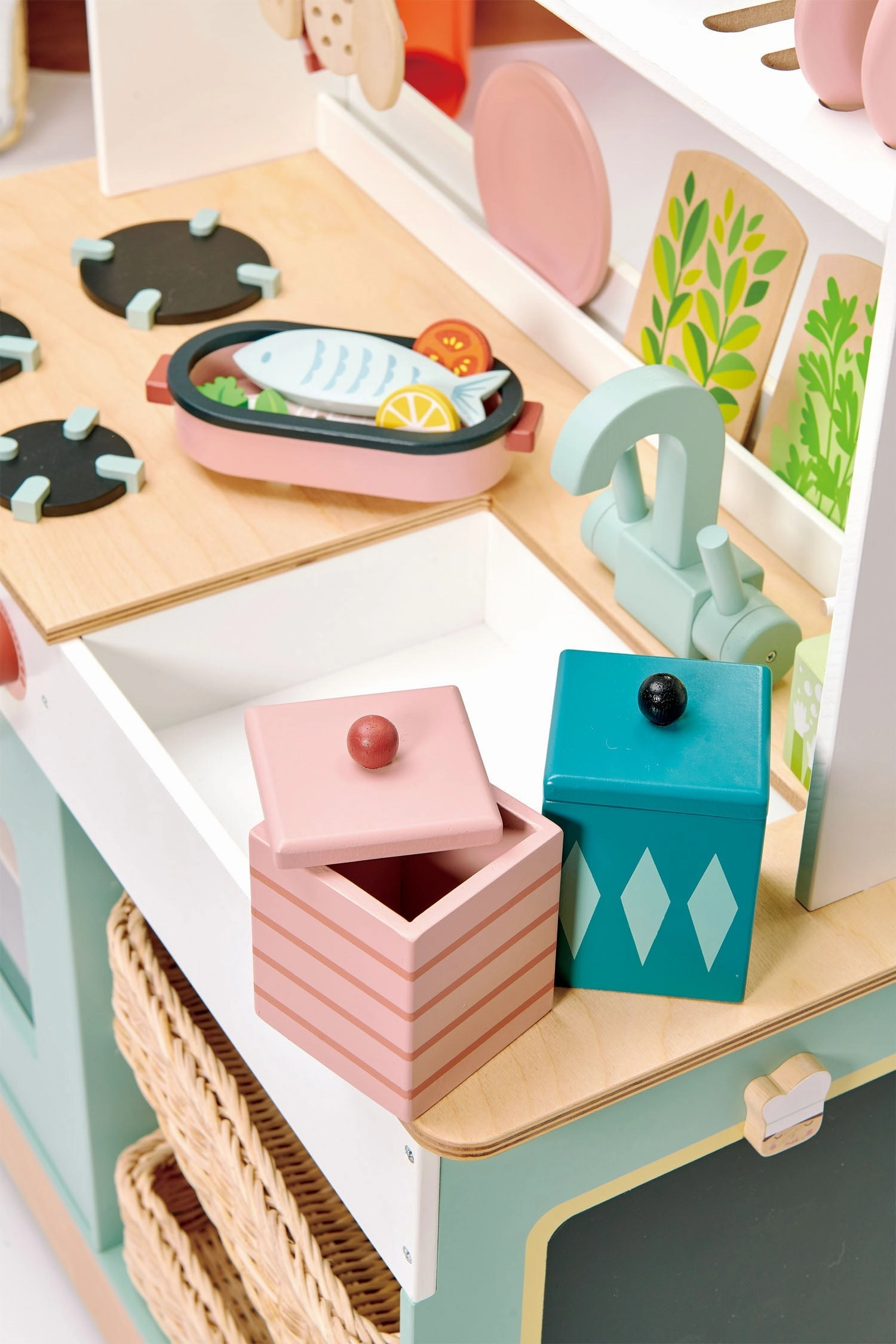 Tender Leaf Kitchen Range
