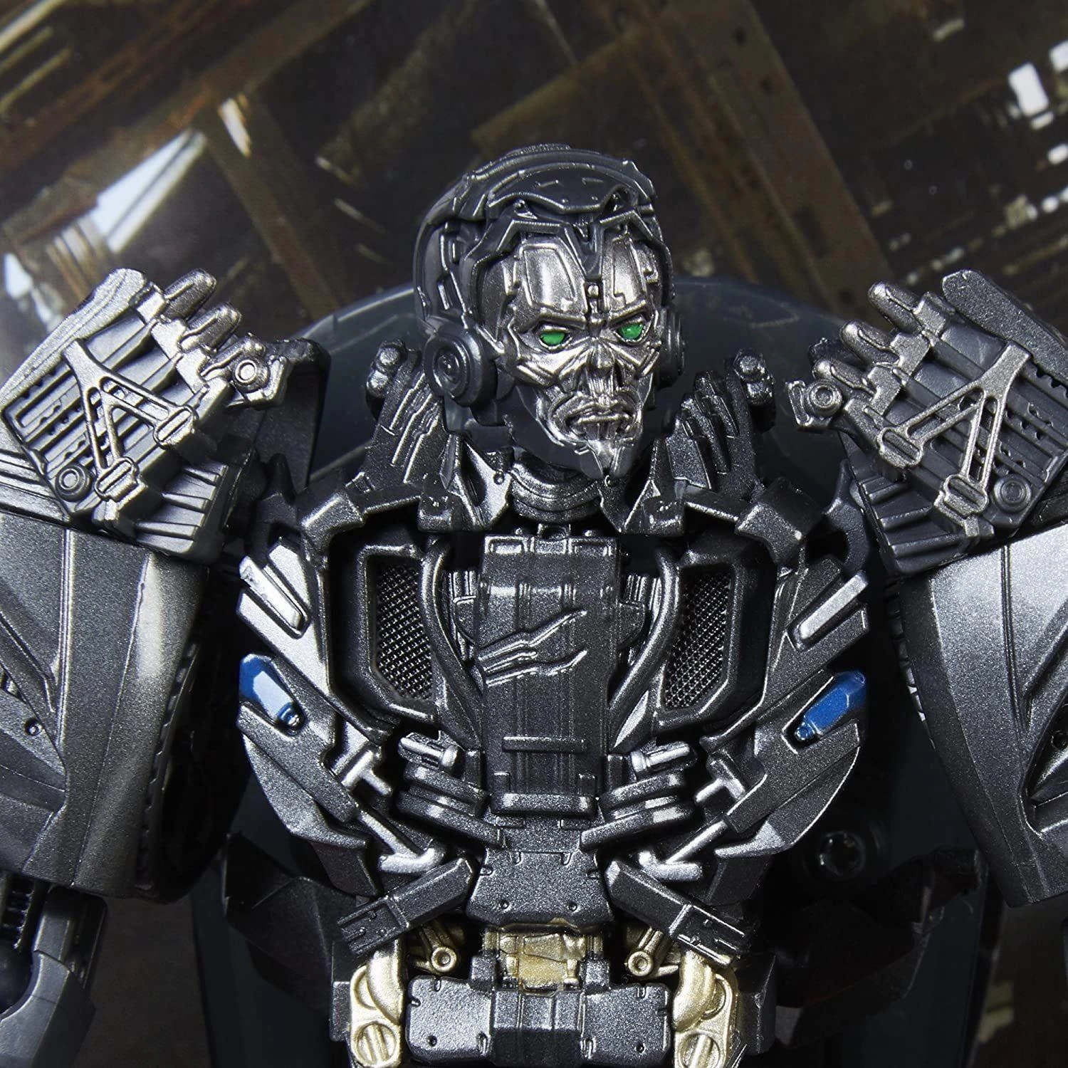Transformers Studio Series 11 Deluxe Class Movie 4 Lockdown