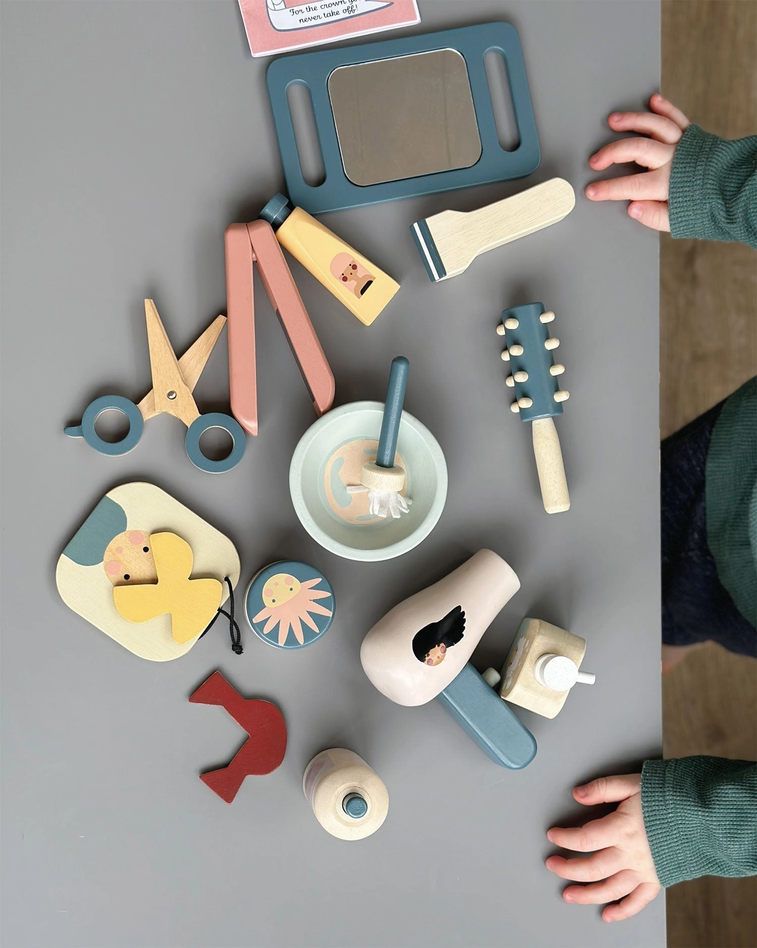 Wooden Play Hair Salon