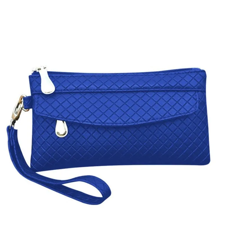 Wristlet Wallet: Organized and Stylish